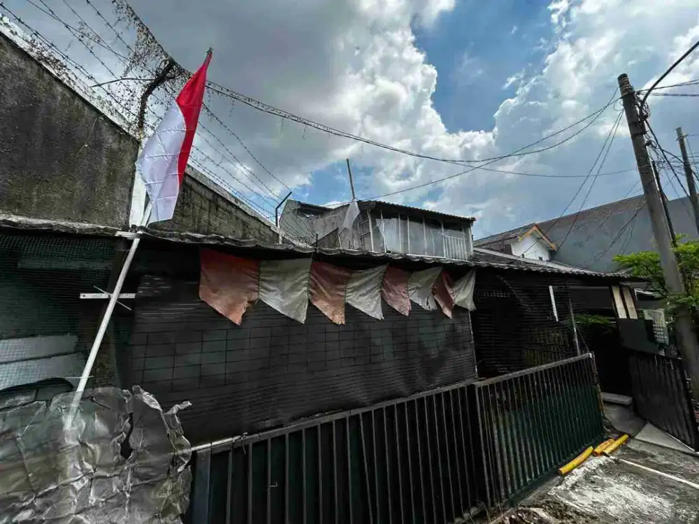 Dijual Rumah Hitung Tanah Di Lokasi Strategis Di Bintaro Jaya