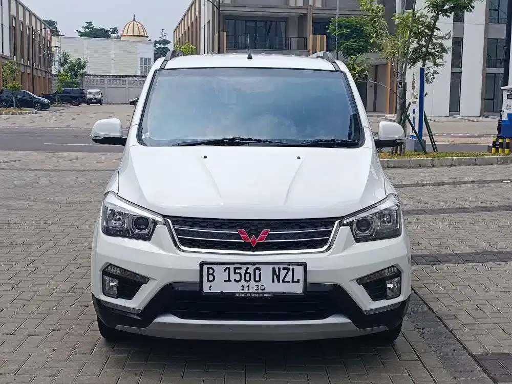 WULING CONFERO 1.5 L LUX MANUAL 2020 PUTIH