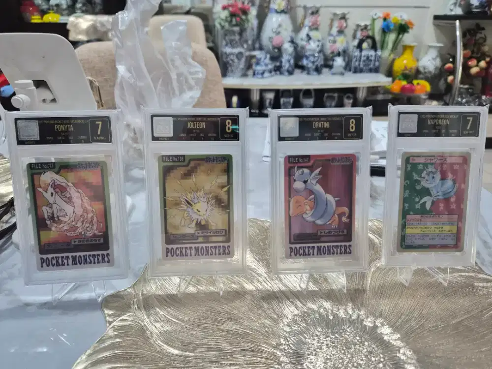 Kartu pokemon set pocket monster