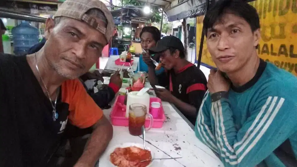 jasa ambil atau bersihkan rosokan bersih bersih rumah atau kantor