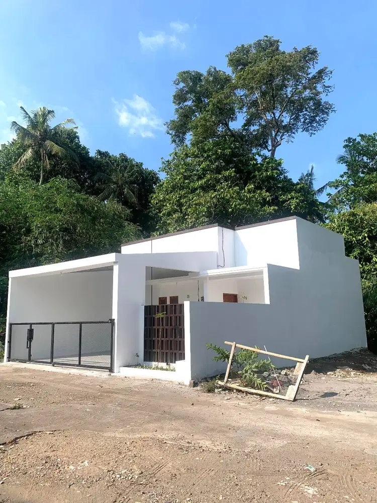 Rumah Baru 3 Kamar tidur dekat Jalan Besi Jangkang