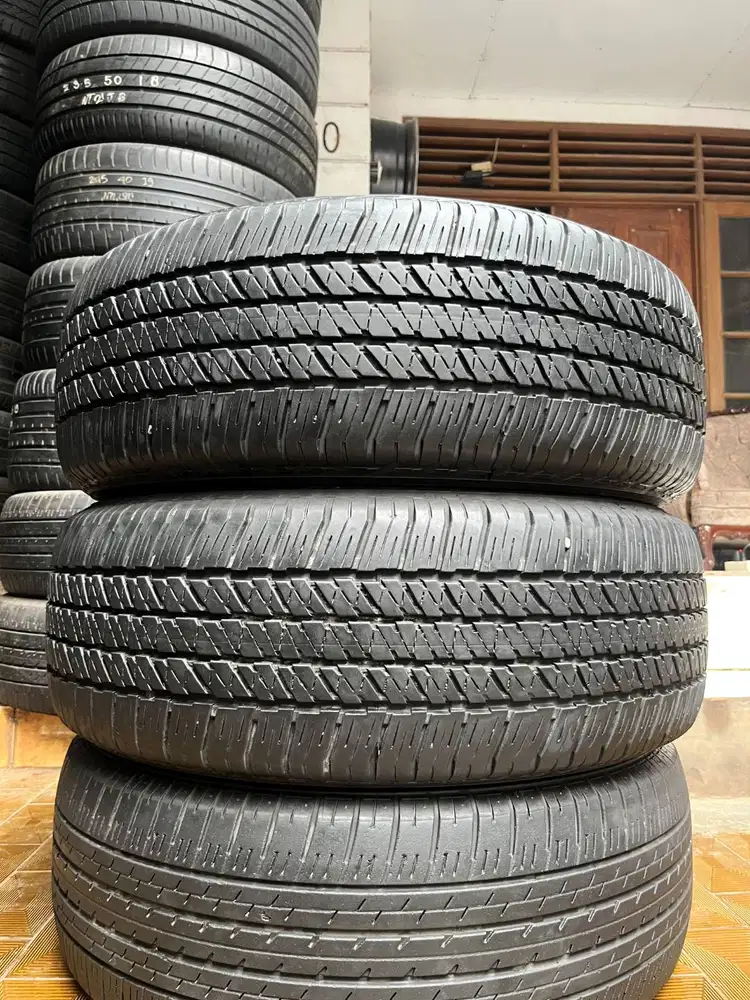 Ban Bridgestone Dueler H/T  265 60 r18  2Pcs