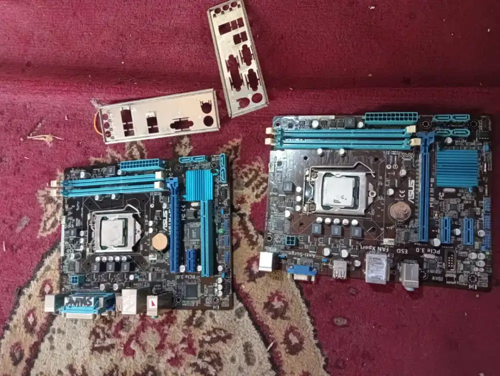Mainboard ASUS H61 + bonus Prosesor