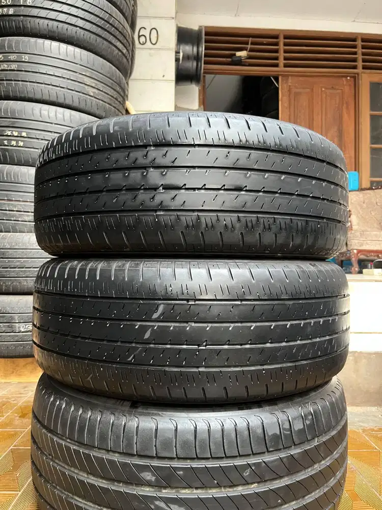 Ban Bridgestone Turanza ER33  215 55 r17  2Pcs