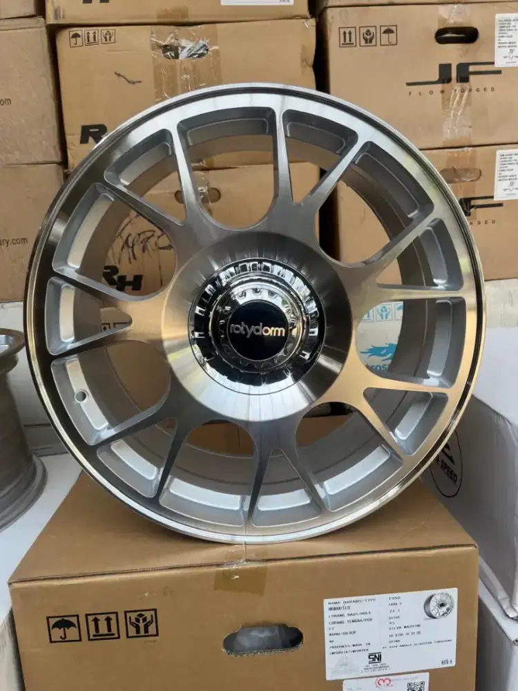 Rotiform TUF-R ring 18 lebar 8,5 pcd 5x108 ET 45 omoda J6 dll