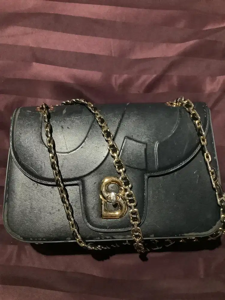 tas second button scarves