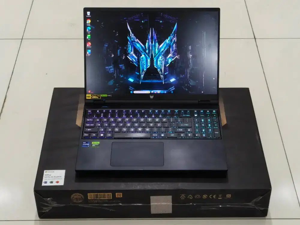 ACER PREDATOR HELIOS 16 PH 16-71  Core i9-13900HX RTX 4070 16/1TB GB