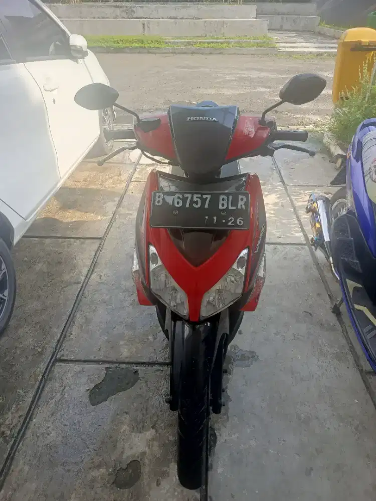 Honda vario 110cc,warna htm&mrh,thn 2006,ss bpkb&stnk,harga5,7jt nego.