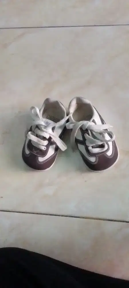 Preloved sepatu anak merk jeremy