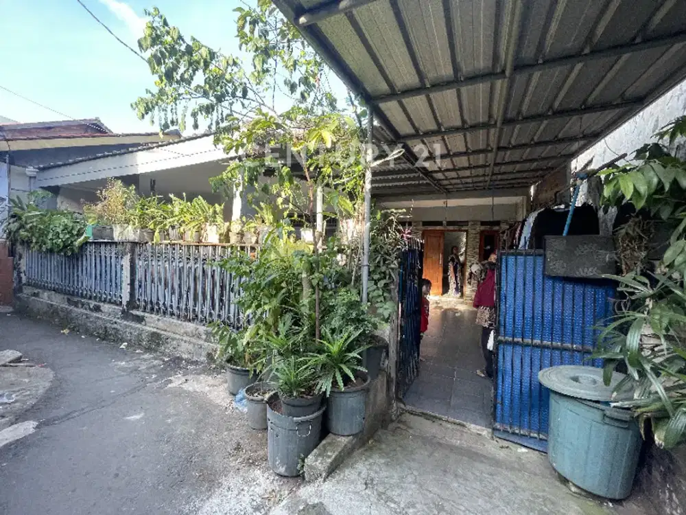 Rumah 1,5 Lantai Di Penggilingan Siap Huni