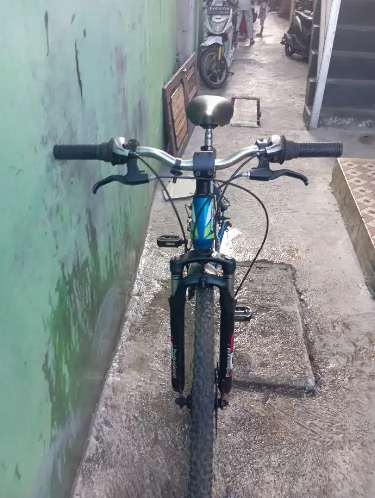 Di jual sepeda MTB merek pacifik 2988-3 aloy