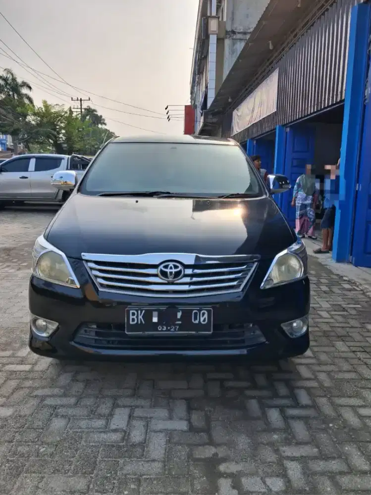 Innova G diesel Manual 2012 Hitam