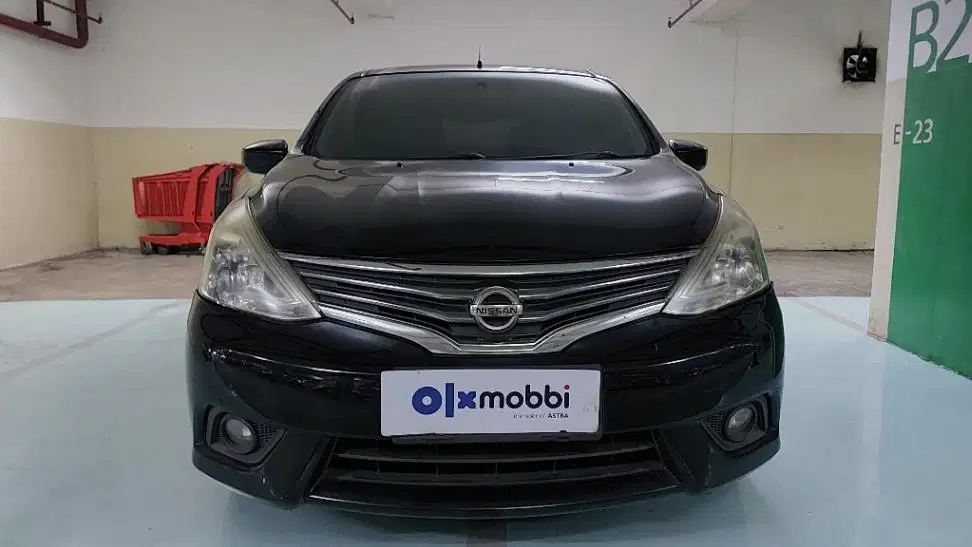 DP MURAH Nissan Grand livina 1.5 XV Bensin-AT 2016 Hitam CAEDD
