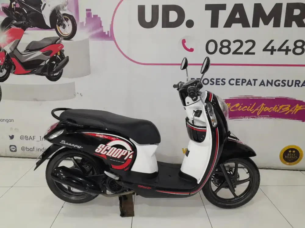 SATSET HONDA SCOOPY ESP 2016