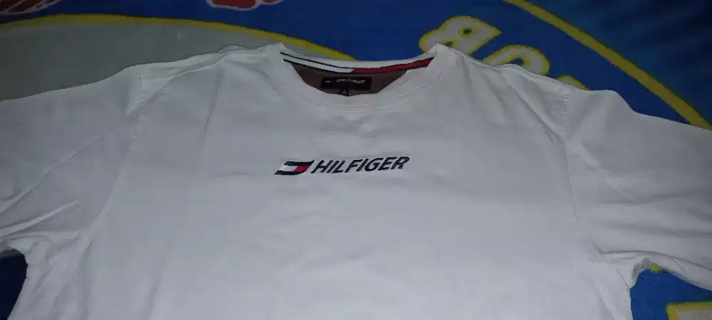 Tshirt Kaos Tommy Hilfiger Athletics Logo Center