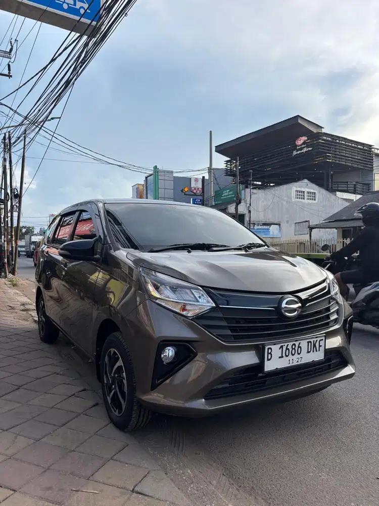 Sigra R Deluxe Manual 2022 KM Antik 18ribu
