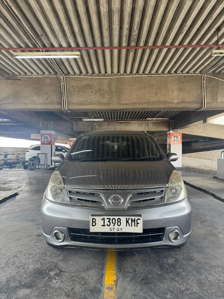 Nissan GrandLivina XV Ultimate 1.5 2011 AT