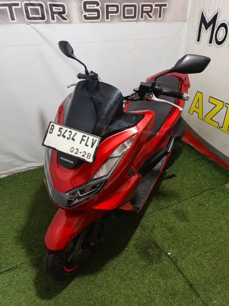 Honda PCX merah glosy muluss