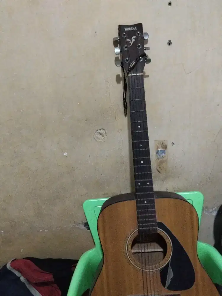 Jual cepat gitar bekas