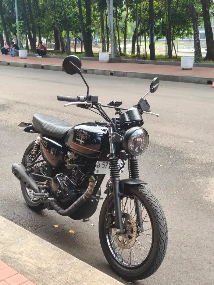 Kawasaki W175 Black Style 2023 Gantenggg