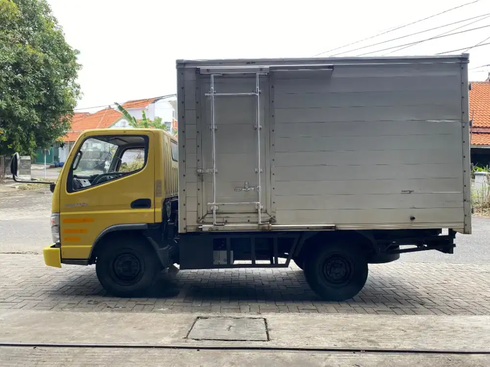 Antik Truk Canter 4rd Th2011 Box Jumbo