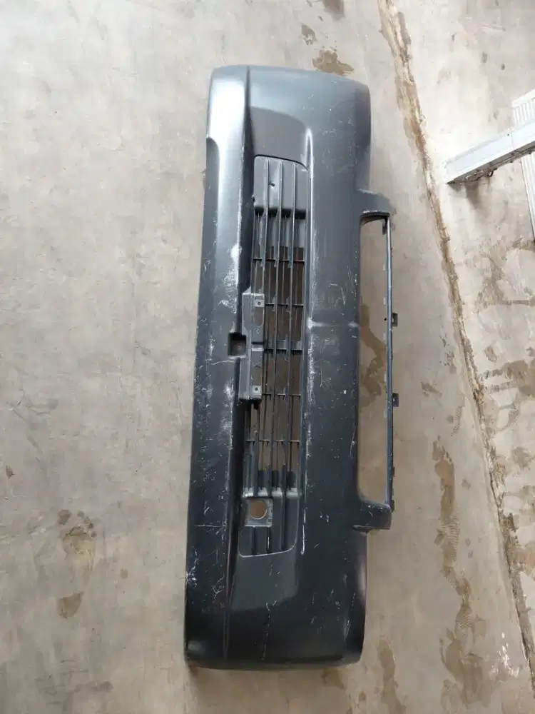 Bemper mobil granmax bekas