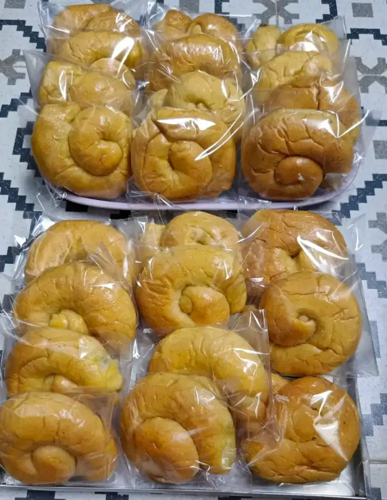 Roti manis menul
