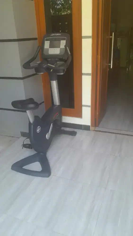 Sepeda life fitness product amerika