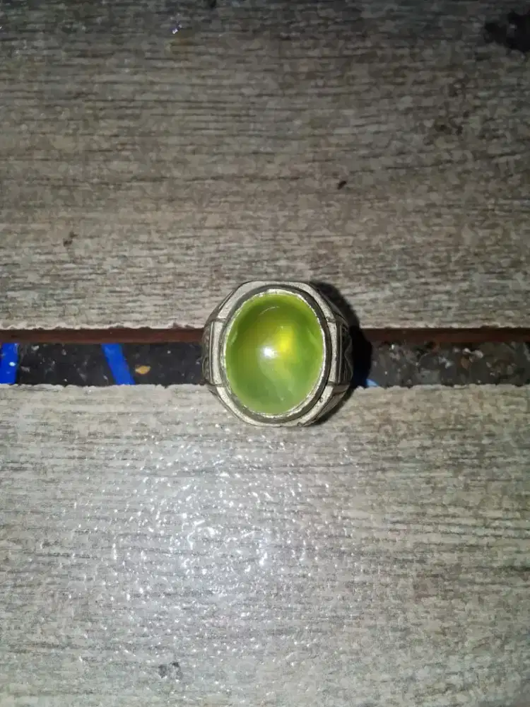 Jual cincin batu kuning menyala natural