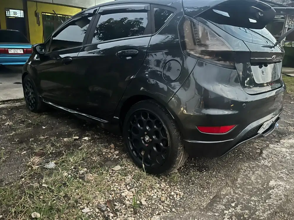 Ford Fiesta 2011 Bensin