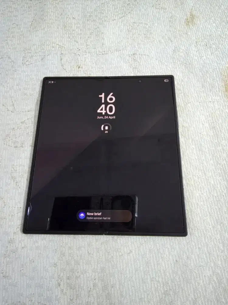 Dijual samsung fold 7. 12/512 garansi resmi
