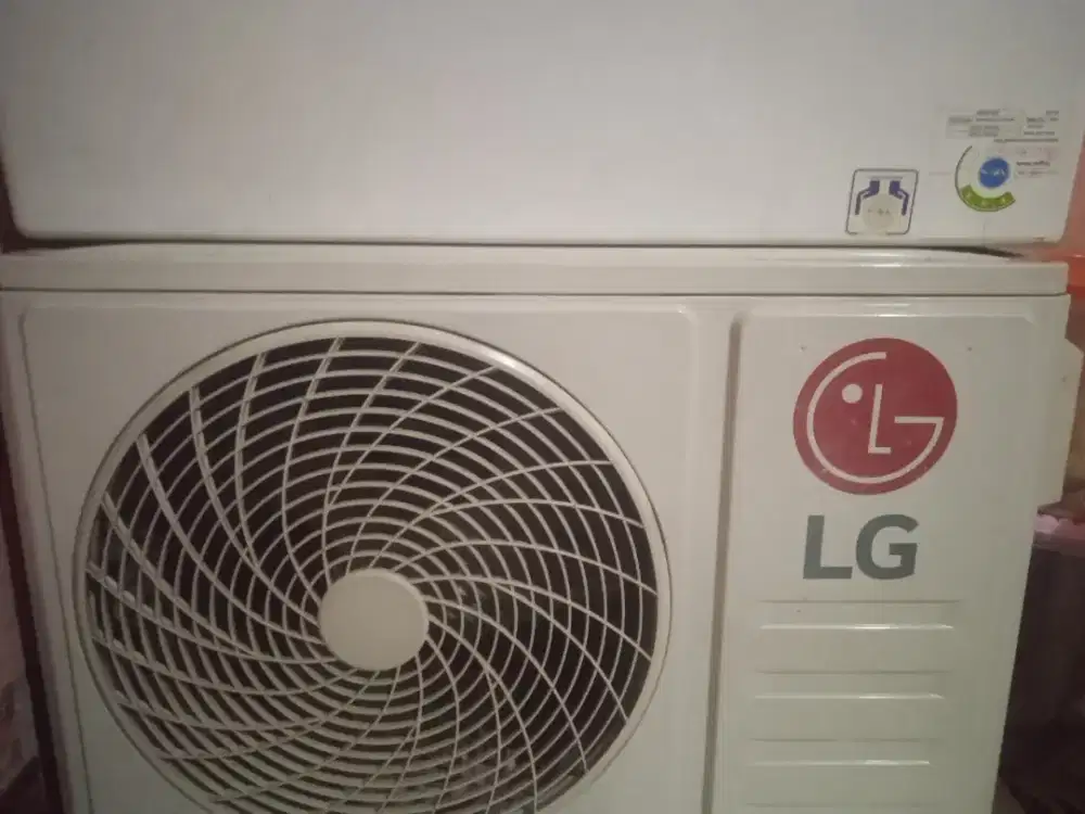 Ac Lg 1/2 pk ori harga masih bisa nego