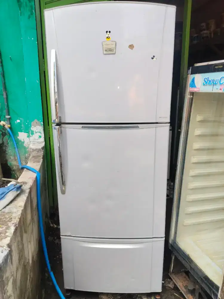 Kulkas jumbo 3pintu normal dingin beku siap pakai