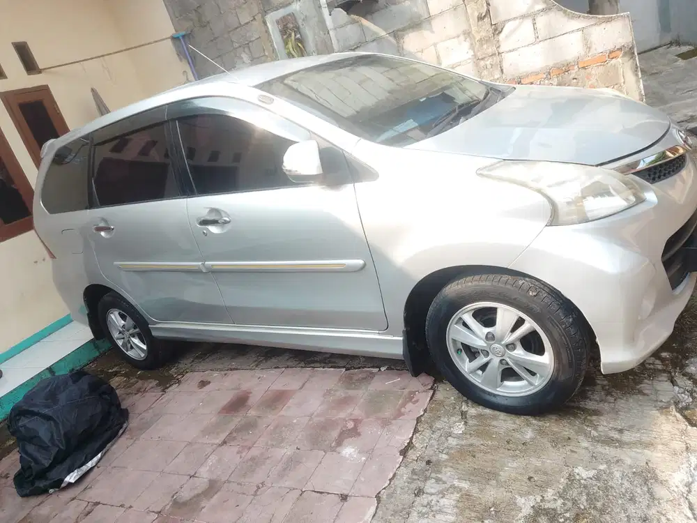 Toyota Avanza 2012 Bensin