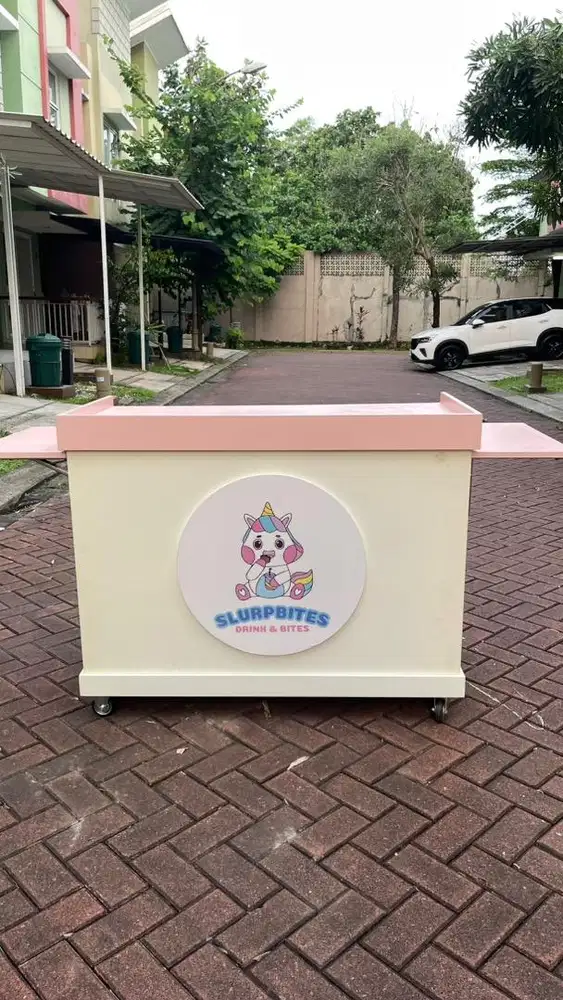 FOR SALE – BAZAAR BOOTH (LIKE NEW)