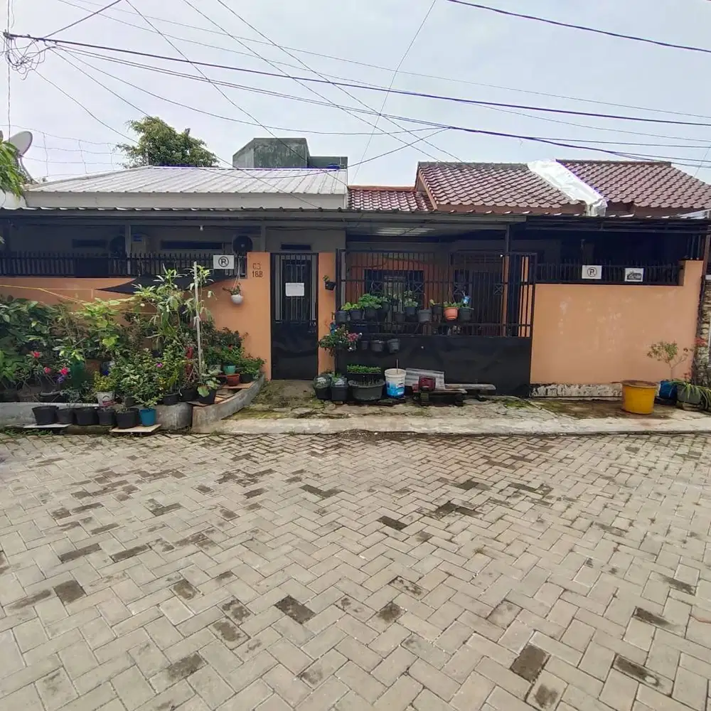 Dijual rumah di Perumahan SIMPRUG PORIS