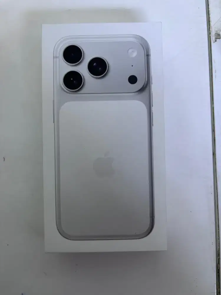 Erafone Diponegoro | iPhone 17 Pro 256GB Silver Ready 1 unit only