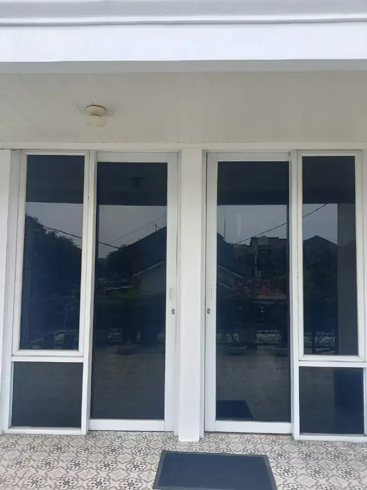 Jasa pasang sticker kaca film