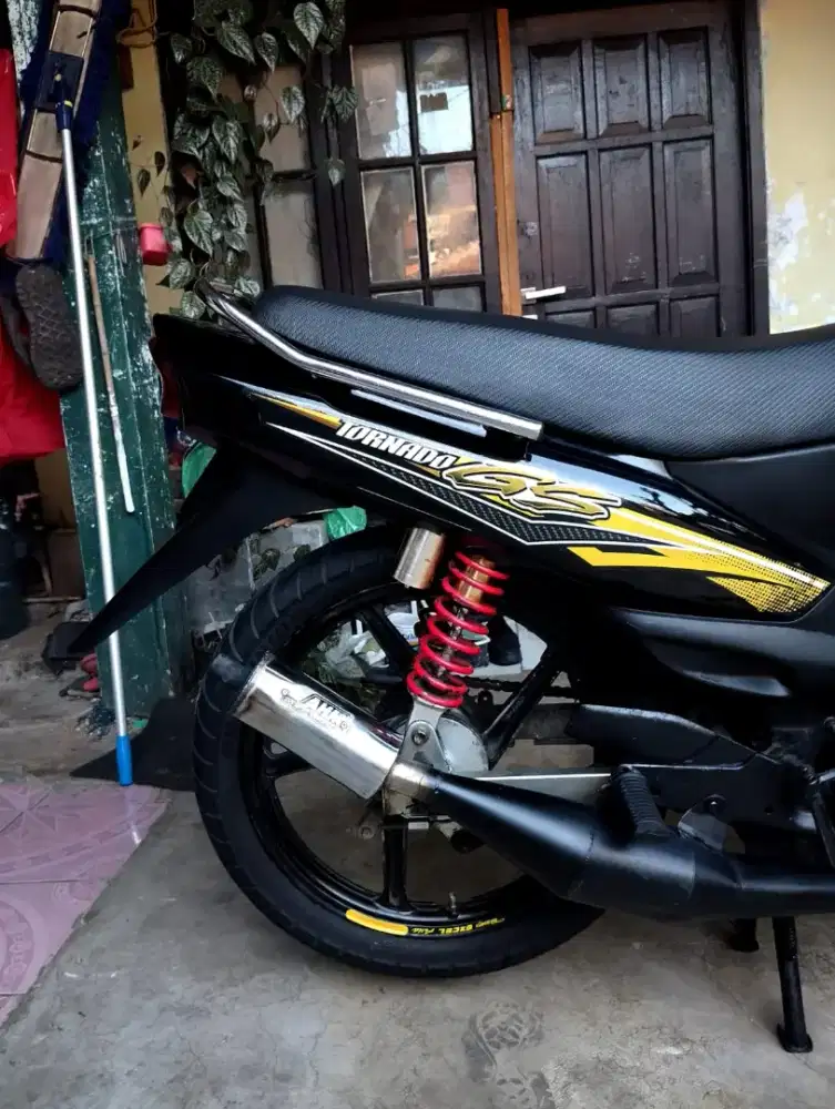 Jual TORNADO GS 1995