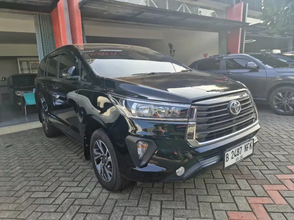 Toyota Innova G 2.4 Automatic 2025 Diesel Km low 8 rb