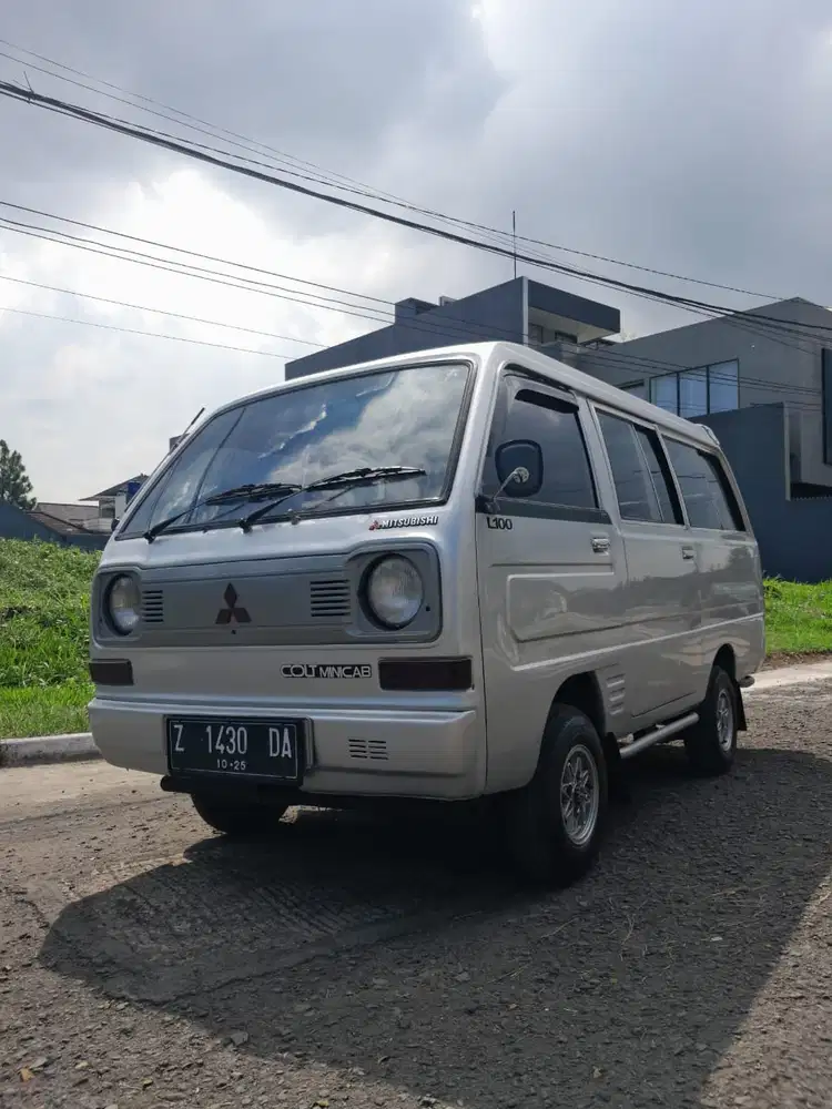 Mitsubishi Colt Minicab L100 1982 Antik 550cc