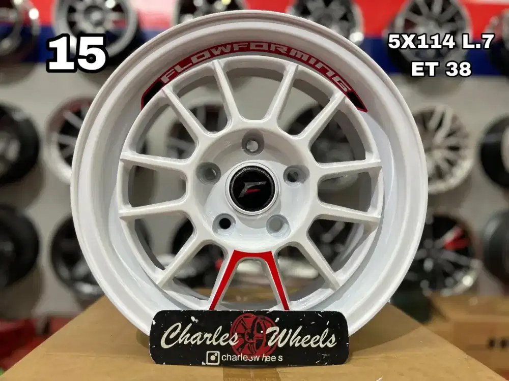 VELG VENOM RING 15 PUTIH