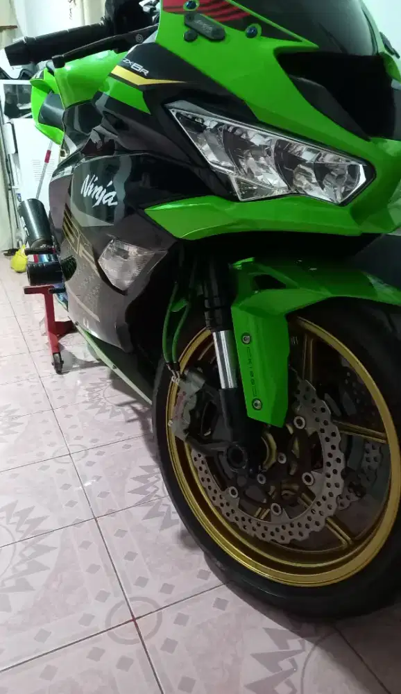 Kawasaki zx636 zx6r 2019 ABS livery KRT