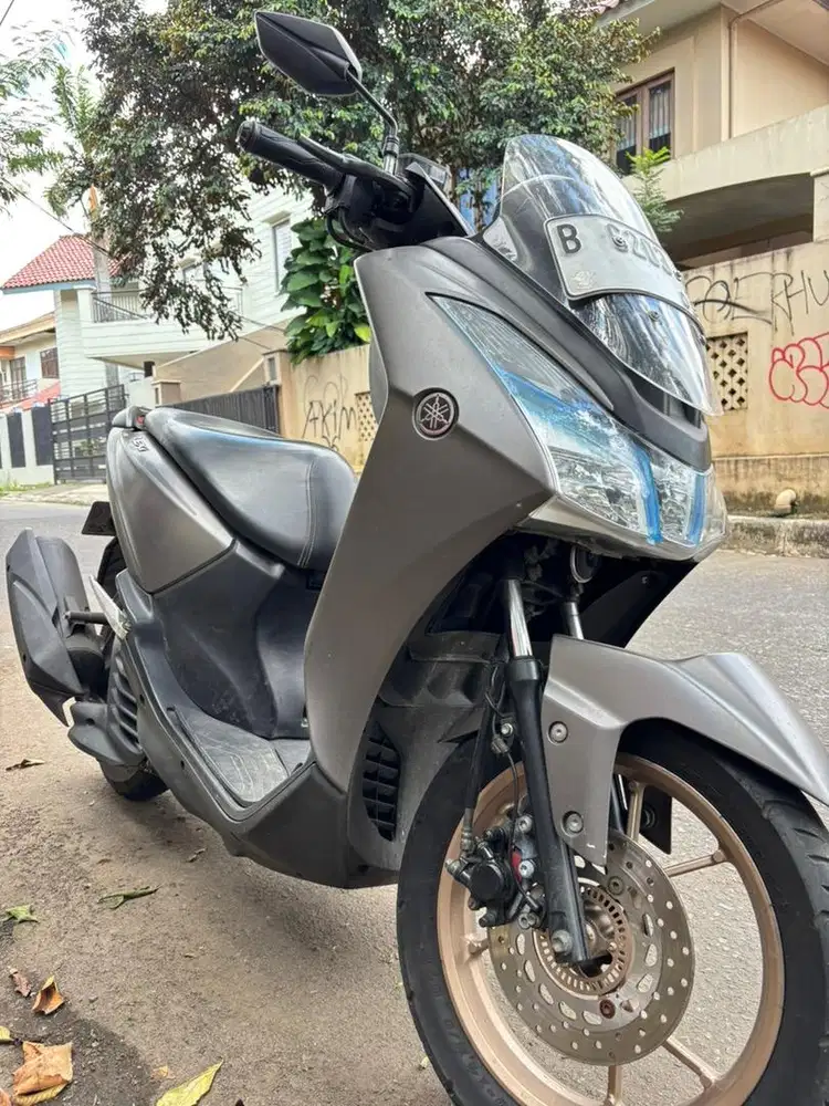 Yamaha Lexi 125 2019 Keyless Warna Abu