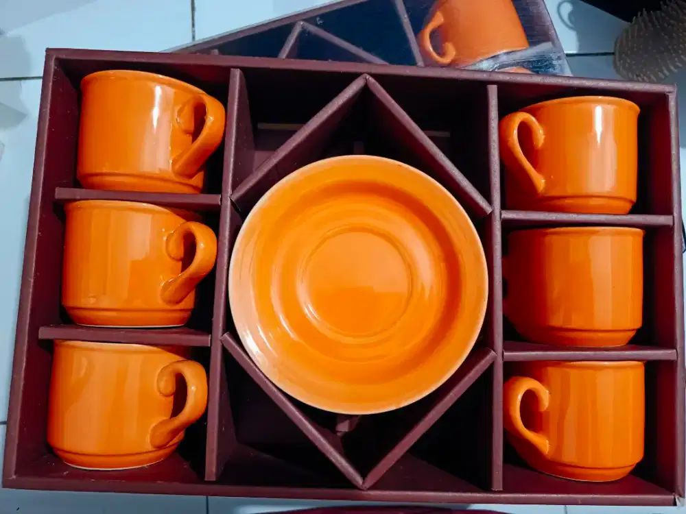 cangkir kopi 1 lusin