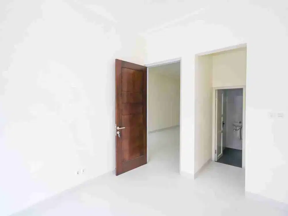 Dijual rumah baru di lokasi dan lingkungan yang masih asri jalan Moh Kafi jaksel