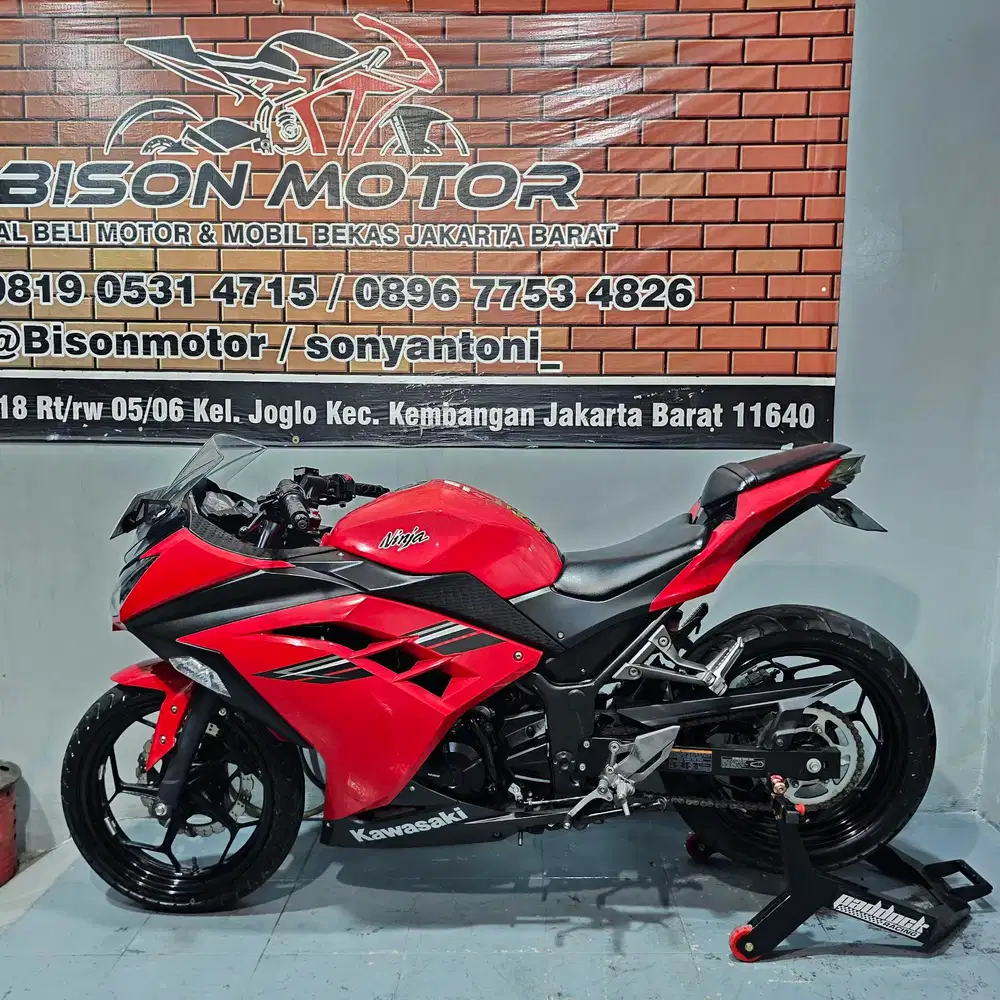 ISTIMEWA ! KAWASAKI NINJA 250 FI 2 SYLINDER TAHUN 2017 MERAH