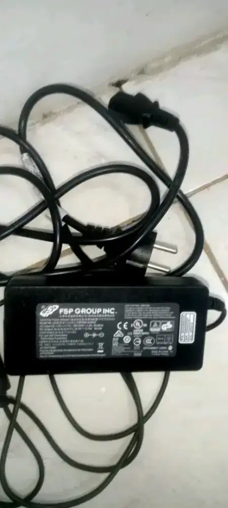 Adaptor Casan Laptop lok sawangan pasir putih