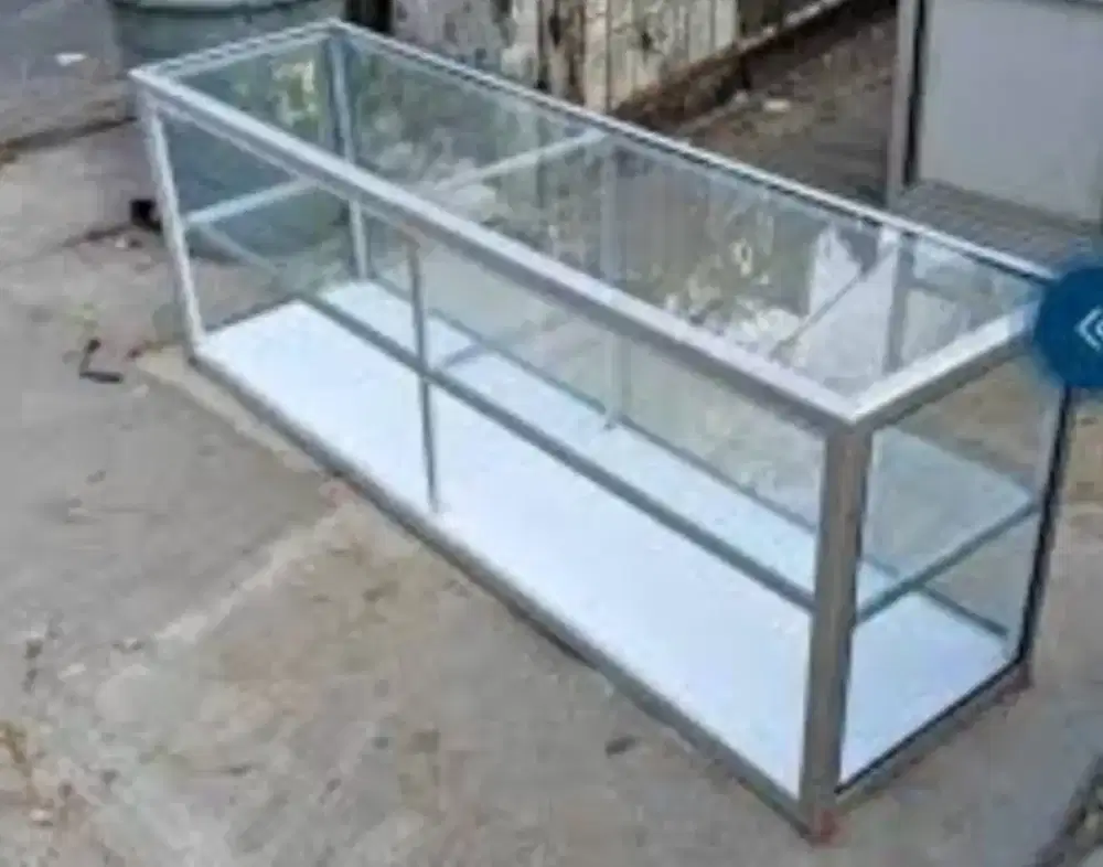 Etalase kaca murah