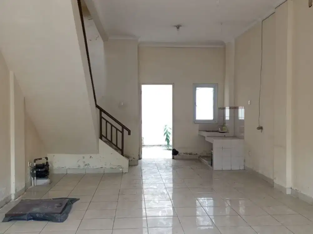 DISEWAKAN RUKO HADAP JALAN UTAMA @RUKO HAWAI CITY RESORT